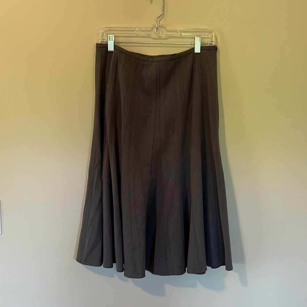 Long charcoal gray skirt. Flare bottom. Perfect for fall or winter! Size 6.
